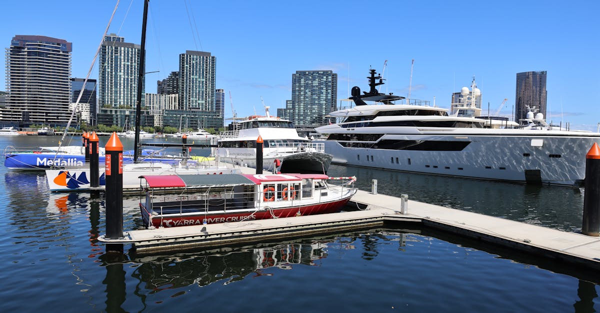 Navigating Refund Policies for Boat Hire Bookings in Melbourne