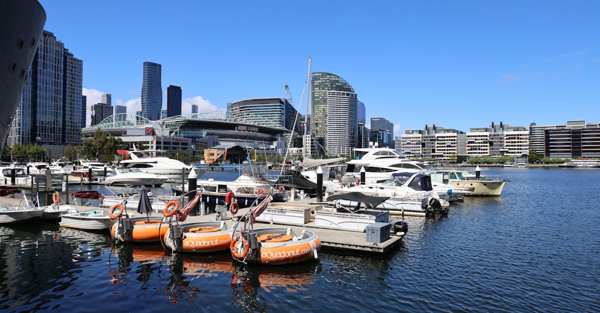 Tips for First-Time Renters of Motorboats in Melbourne