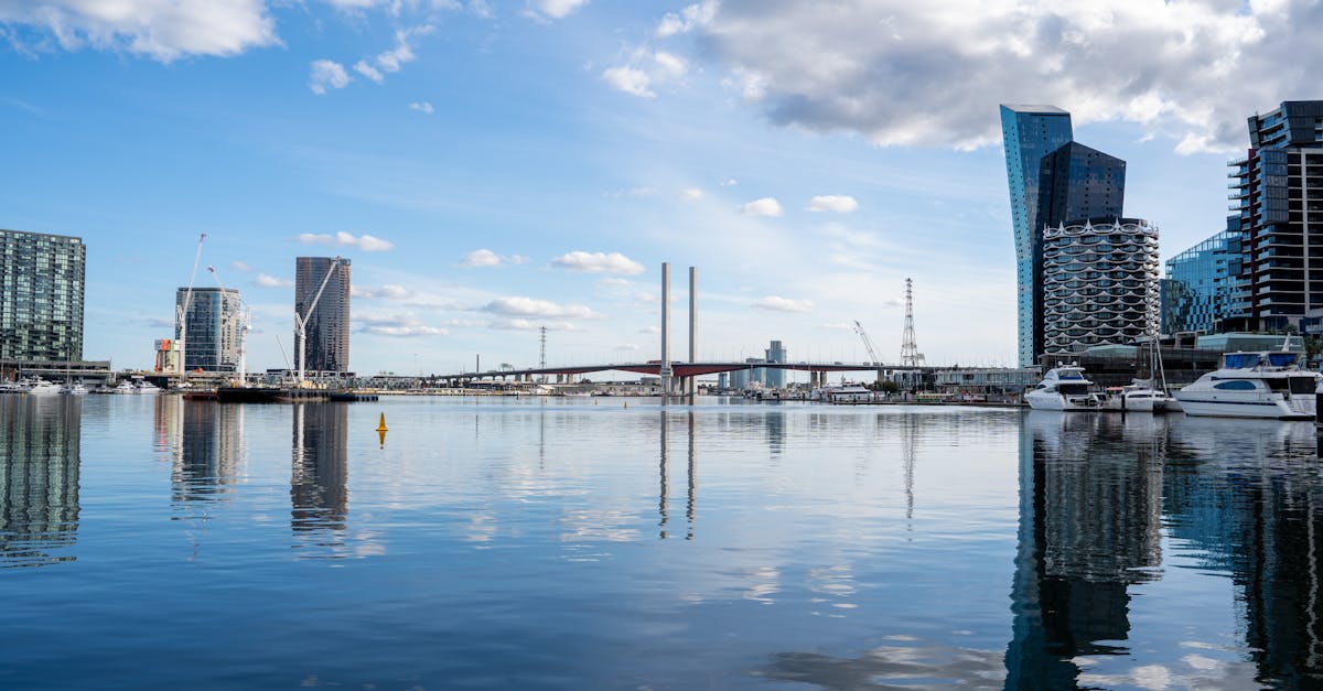 Understanding Deposit Requirements for Self-Drive Boat Bookings in Melbourne